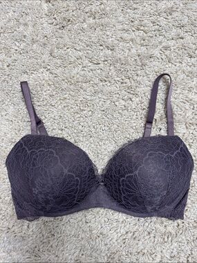 Victoria's Secret Lace T-Shirt Bra in Dusty Purple